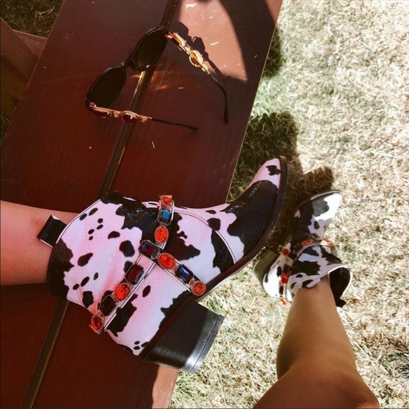 Limited Edition Gemstone Cowgirl Jewel Strap - Picture 7 of 8